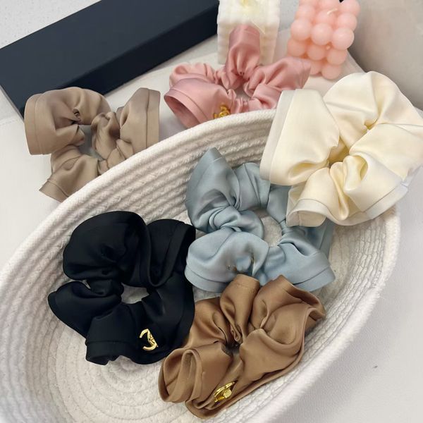 

hollow acetate version grip womens c letter colorful fabric elastic triangle hair tie teen girls luxury designer scrunchie for hair retro ru, Pink