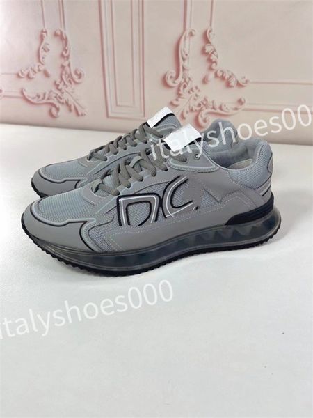 

2023 new luxury designer sneakers calfskin casual shoes reflective shoes leather trainers all-match stylist sneaker leisure shoe, Black