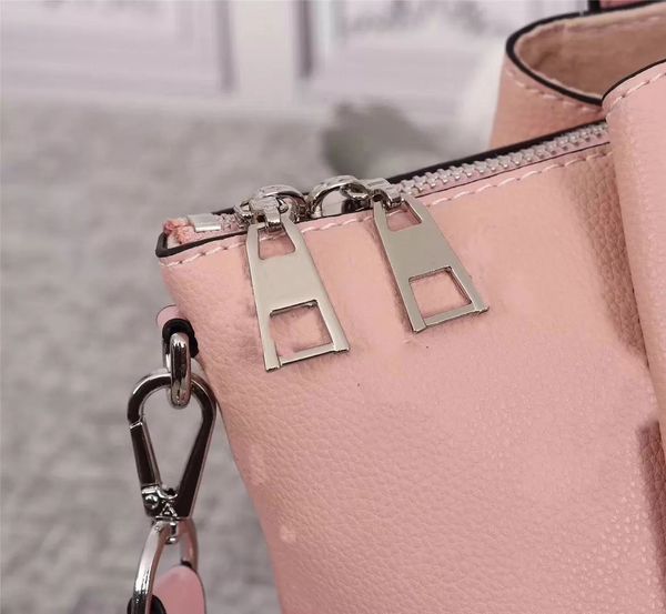 

2023 global limited fashion luxury designer bucket bag it can be customized wholesale men and women high-capacity handbag 029, Black;red