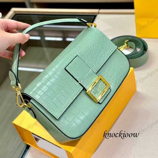 

famous bag crocodile grain leather shoulder bag oversized metal ff magnetic buckle decoration ladies baguette bag women's fashion cross