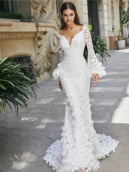 

new flared sleeves light natural skirt swaying embroidery embellishment warm and moving party your wedding dress, White