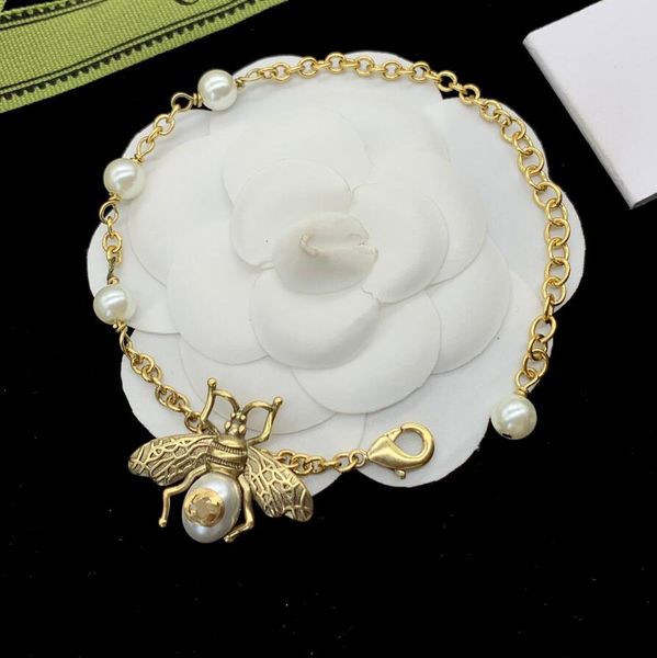 

designer 18k gold plated chain bracelet brass material bee charm pendant luxury brand bracelets ladies weddings party gifts exquisite jewelr, Black