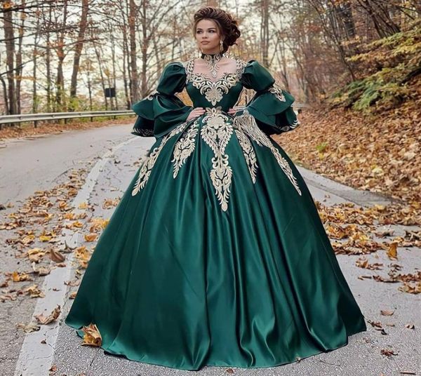 

vintage princess lace appliqued prom dresses long sleeves sweetheart neck evening gowns corset back sweep train satin formal dress5739614, Black