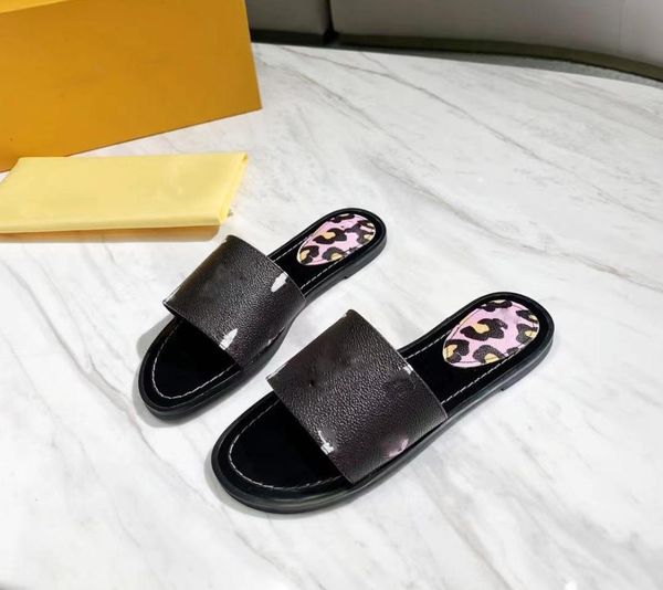 

2023 women designer lock it flat mule slippers genuine leather ladies slides dauphine outdoor beach slipper flip flops scuffs sandals, Black
