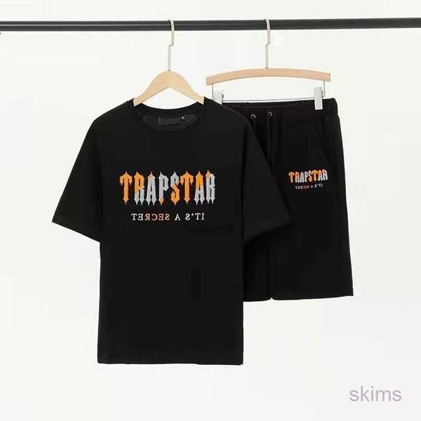 

22ss new trapstar london t shirt men and women embroidered chenille decoded chord suit - revolution luxury trapstars tee trapstar. 12, White;black