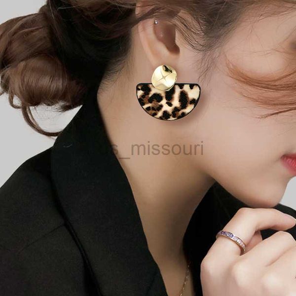 

stud black leopard print fashion geometric earrings new american style boho style scalloped leopard print earrings fashion ear studs j230529, Golden;silver