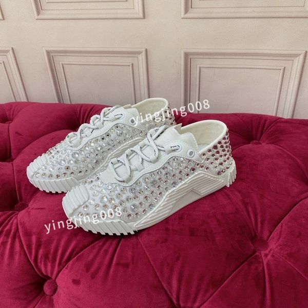 

2023new designer fashion casual shoes womens low sole canvas shoes leather black white sole sneakers