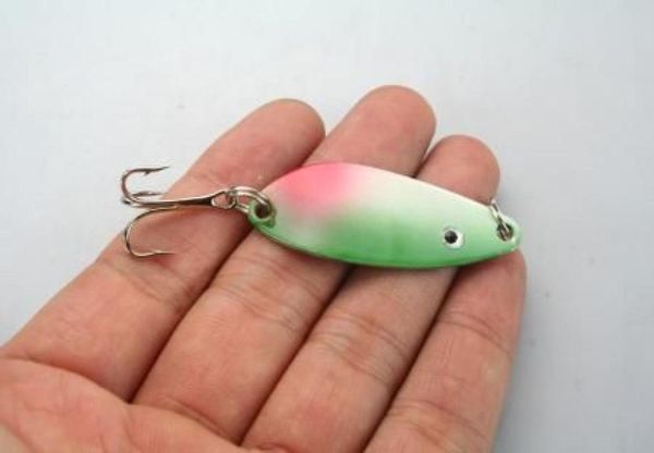 

lot 30 fishing lures spoon hooks baits 82g0123456781644524