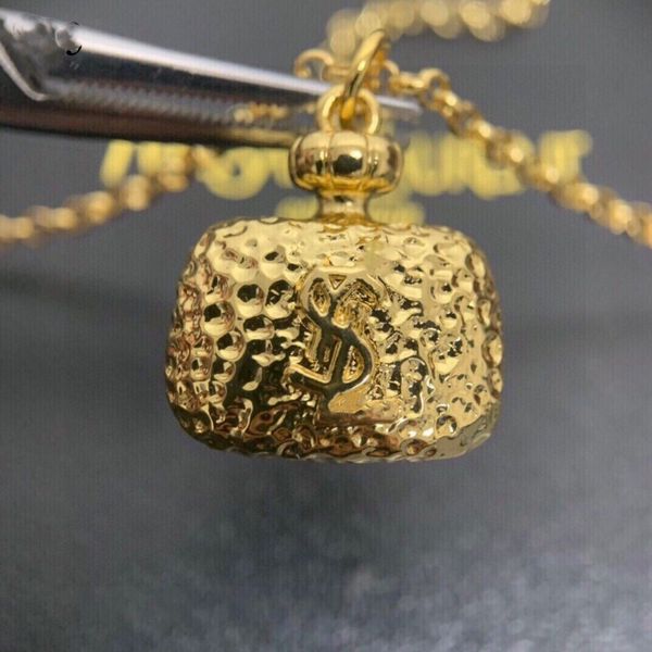 

original designer necklace abstract elegant trend fashion style pendant jewelry jewelry ladies gift social gathering, Silver