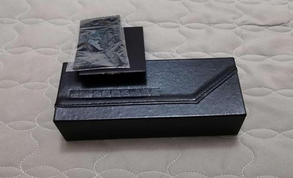 

sunglasses hard case black eye glasses box with cleaning cloth new4836804
