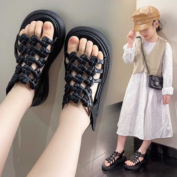 

sandals girls sandals kids fashion sandals weave style children beach shoes 2023 summer new soft cut-outs open toes princess r230529, Black;red