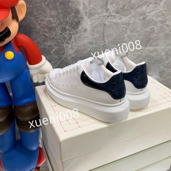 

2023new fashion womens mens quality casual shoes designer leather lace-up sneaker running trainers letters flat printed sneakers, Red;white