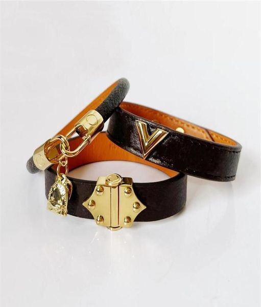 

luxury jewelry women leather designer bracelets with four leafs flower pattern and stamps gold pendant letter v fashion jewelry2755872176, Golden;silver