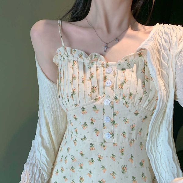 

2023 spring/summer new women's fashion french kikyo two piece set strap fragmented flower dress early spring style, Black;pink