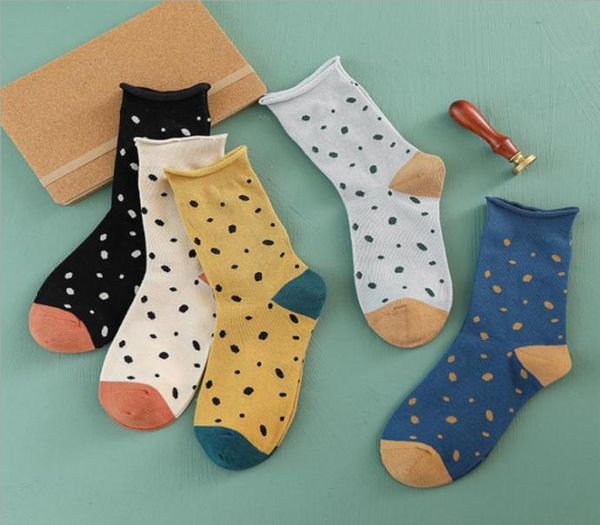 

small dot confinement crimped pile socks women european and american style pure cotton casual and comfortable wave dot crimped wom6661663
