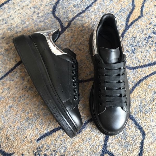 

2023 luxury designer calfskin casual shoes reflective sneakers vintage leather trainers fashion shoes lace-up women 0529, Black