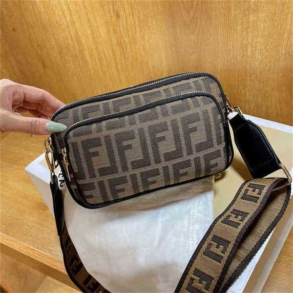 

2023 designer bag bag sense of explosion versatile canvas trendy chest square bag small crowd