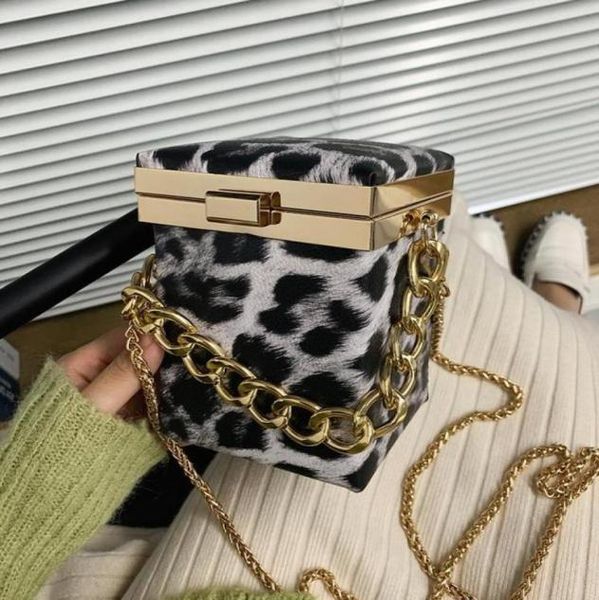 

hbp fashion shoulder crossbody bags woman evening bag trunk shape selling trend bags 2021 special parttern popula63418886139