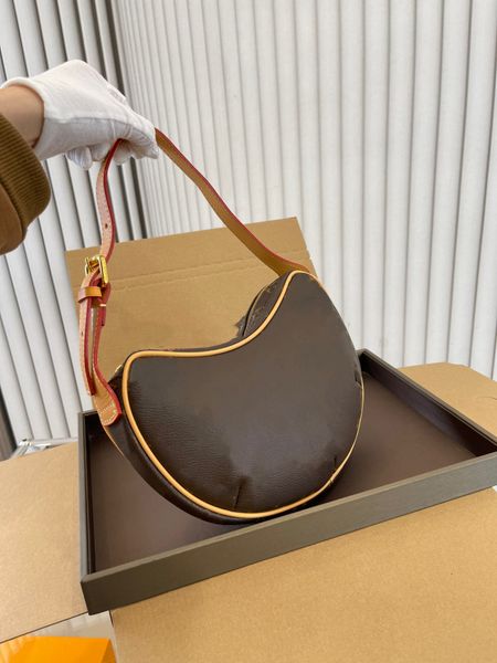 

designer bag tote bag one shoulder bag crossbody bag fashion bags go with everything