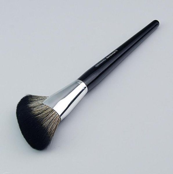 

pro demi fan makeup brush 72 featherweight soft bristle seamless setting powder cosmetics brush beauty tools2377605