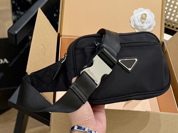 

2023 new handbag women's elegant retro handbag classic women's handbag fashion portable everything casual