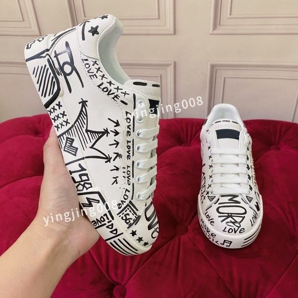 

new brand designer fashion casual shoes men low canvas shoes leather black sole sneakers2023