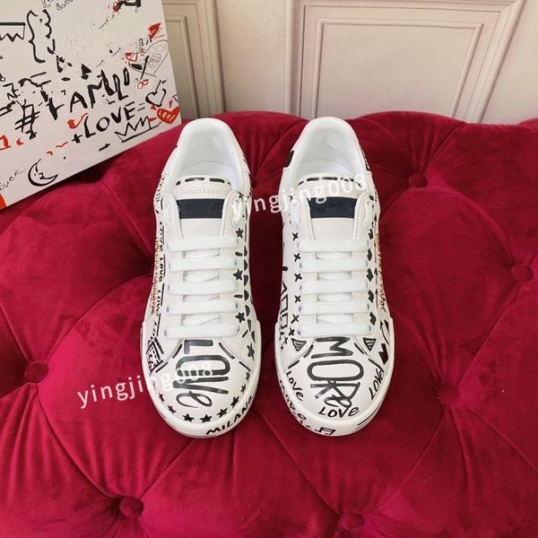 

brand designer fashion casual shoes men low canvas shoes leather black sole sneakers2023