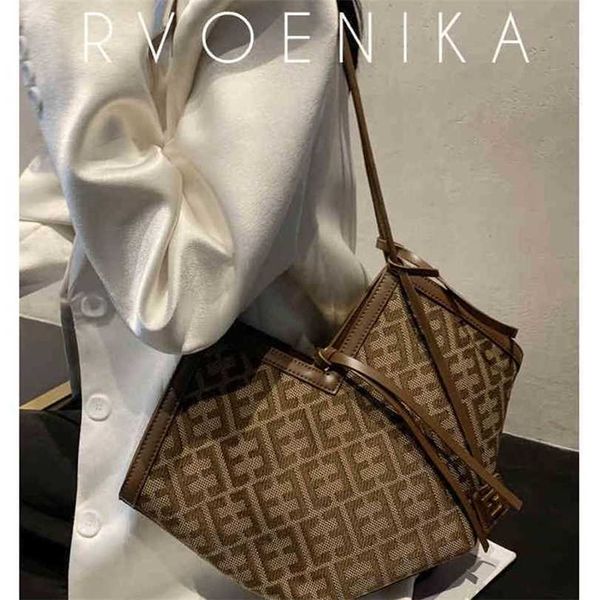 

2023 designer bag laohua bag female fashion commuter versatile large capacity one shoulder tote bag in1o