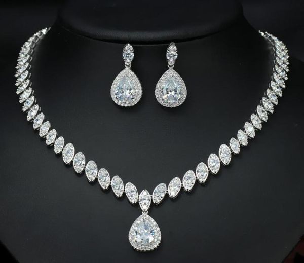 

cwwzircons cubic zirconia wedding necklace and earrings luxury crystal bridal jewelry sets for bridesmaids 1040 q21799395, Slivery;golden