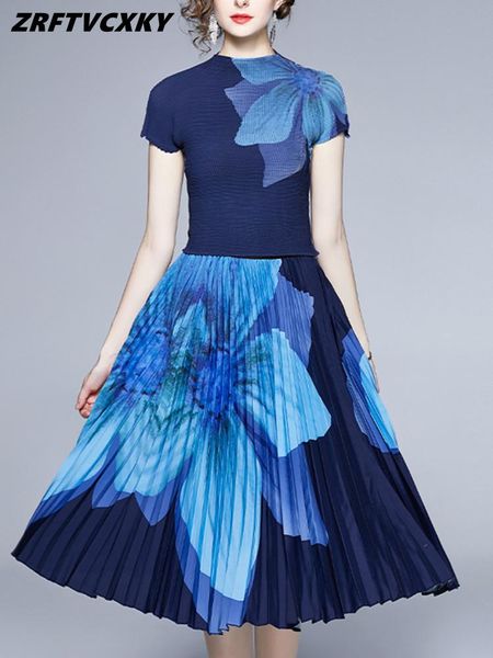 

dress fashion new women skirt suit summer printed short sleeve stretch pullover + high waist pleated midi skirt twopiece set, White