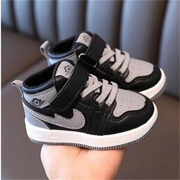 

kids shoes first walkers comfortable children sneakers designer little boys girls toddler red+white+grey breathable baby eur size 20-30 gc21