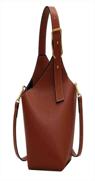 

2022 new portable simple messenger bag armpit single shoulder bucket bag7111763