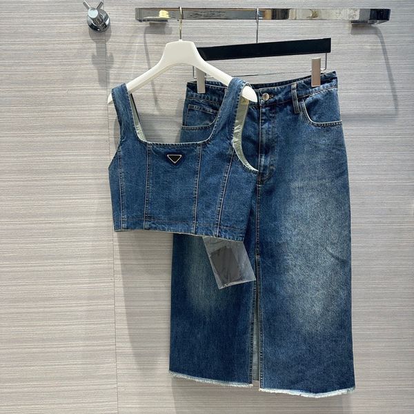 

2023 women's two piece dress summer denim blue fashion women skinny crop straight casual high waist skirt matching set, White