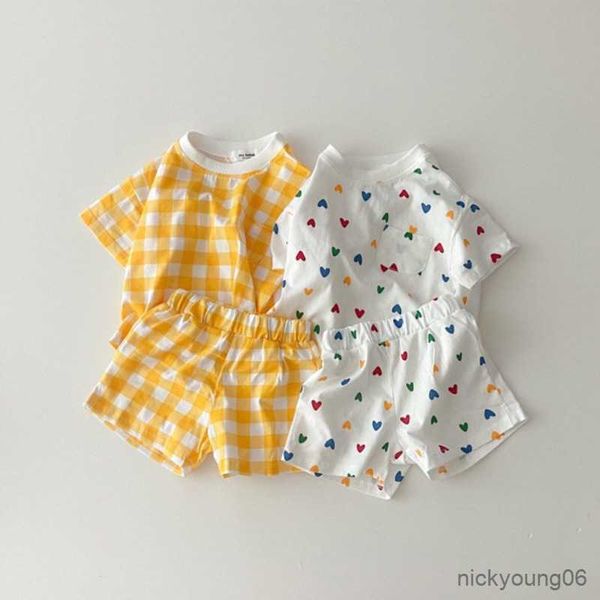 

clothing sets 2023 summer new baby girl loose short sleeve clothes set children cotton heart print shirt and shorts 2pcs suit infant outfits, White