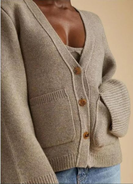 

kha*ite striped sweater women's autumn and winter 2023 ka new design sense small v-neck knitted, White;black