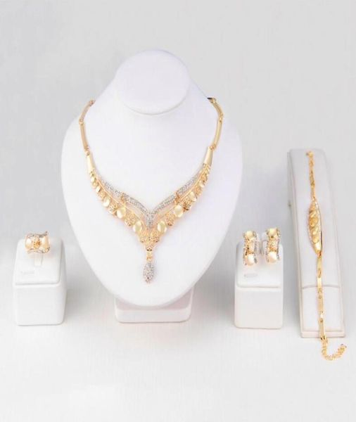 

4 pieces gold wedding jewelry water drop crystal collarbone chain necklace set bridal jewelry pearls luxury bracelets necklace e6041820, White