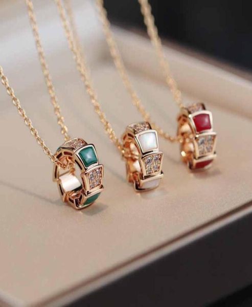 

luxurious quality pendant necklace with diamond and malachite red agate and white shell for women wedding jewelry gift with box fr5944632, Silver