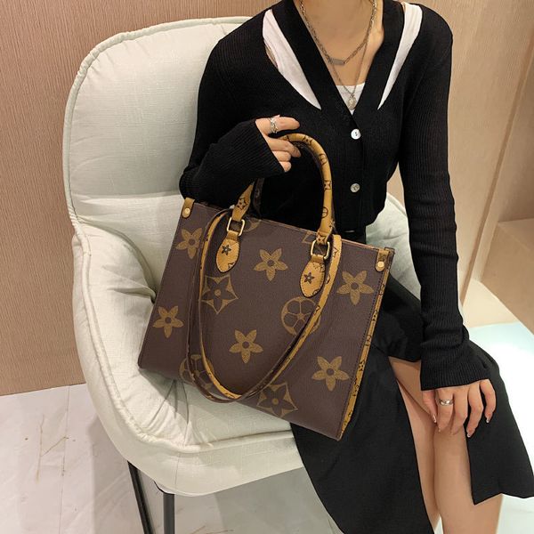 

designers women bag handbags monograms onthego gm mm bags louiseitys handbag viutonitys purse wallet the tote shoulder crossbody female back