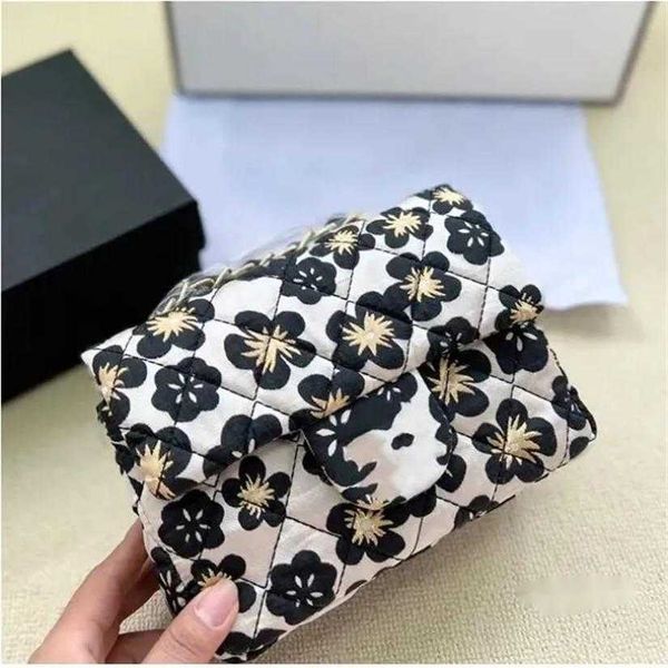 

womens flower mini flap classic print quilted plaid metal leather chain hardware buckle shoulder crossbody bag designer