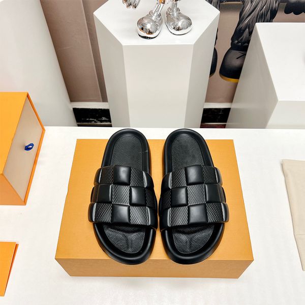 

designer sandals relief slippers platform shoe man slide original mold-opening rubber foaming surface womans shoe beach sandal flip flop des, Black
