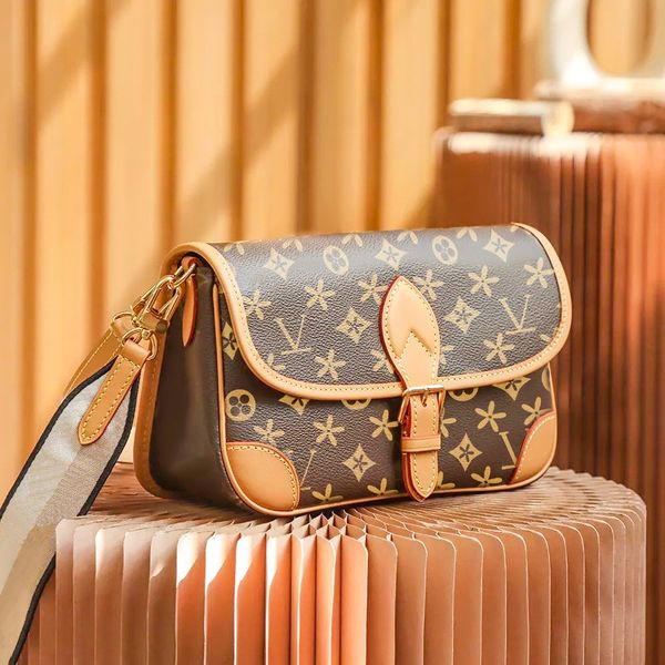 

designer genuine leather tote bag for womens mens purse and handbag luxurys m45985 m46386 shoulder diane bag fashion clutch trunk crossbody