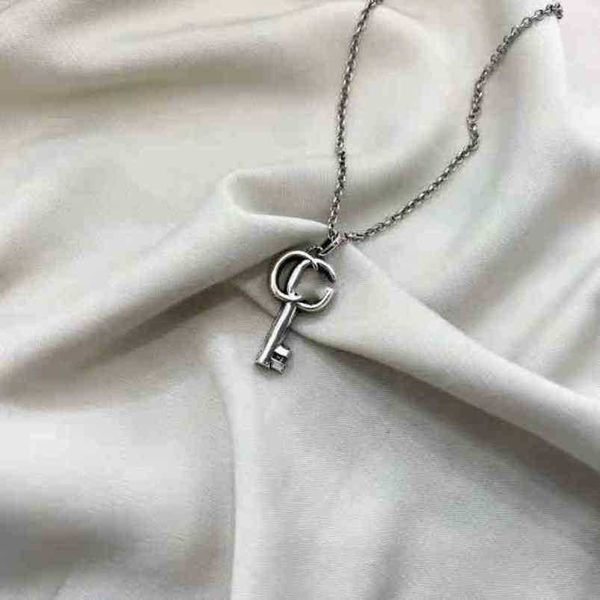 

2023 new designer jewelry bracelet necklace ring 925 key classic vine carving pattern bracelet trend couple, Silver