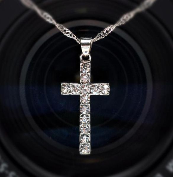 

lucky female cross crystal pendants silver chain necklaces shiny zirconia choker necklaces fashion jewelry gifts for women6519930
