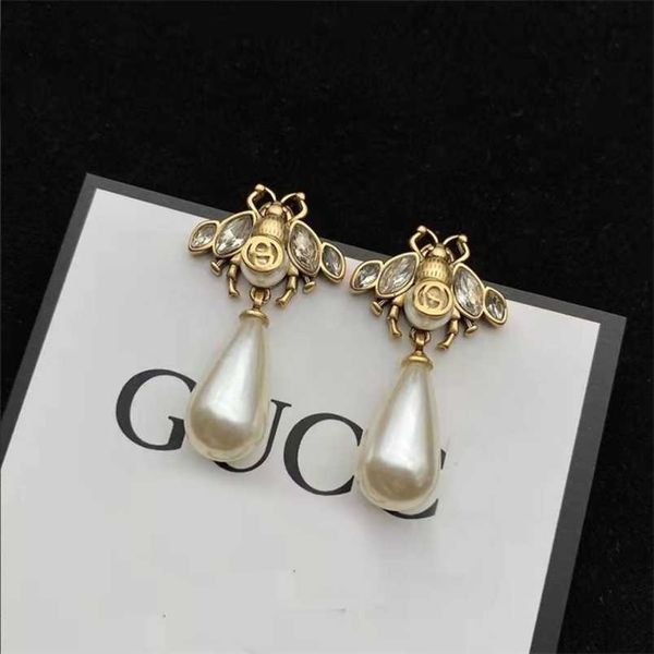 

2023 new designer jewelry bracelet necklace ring diamond inlaid pearl bee earrings women's versatile trend, Golden