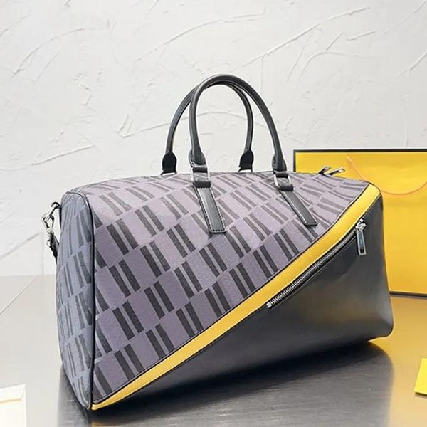 

designer travel bag man pillow handbags women duffel bags large capacity outdoor packs designer letter tote with adjustable shoulder stra