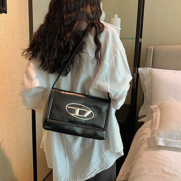 

in suitcase and bag for dinner fashionable minimalist underarm women small square 2023 a new trendy versatile with high-end soft leather sho