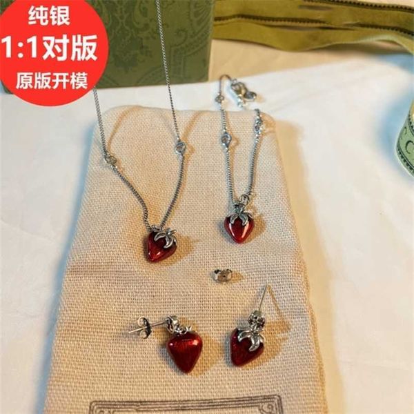

2023 new designer jewelry bracelet necklace ring 925 red enamel strawberry pendant used body women's clavicle chain love, Silver