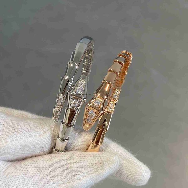 

designer luxury belgary brand bracelet v-gold head and tail inlaid cnc process 18k rose gold high setting snake shaped elastic bracelet with, Black