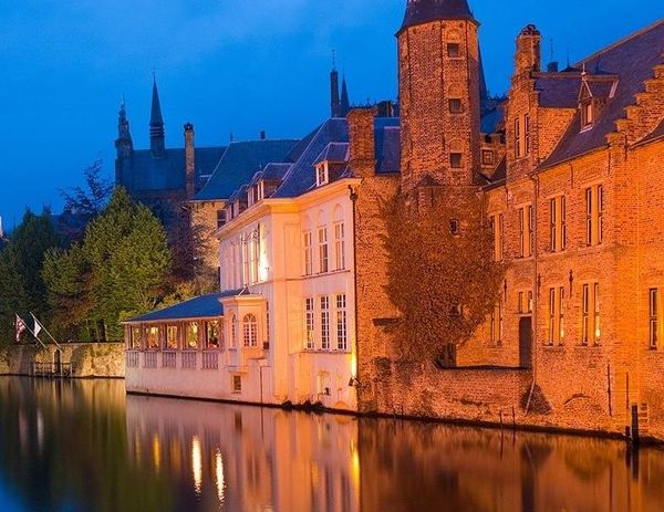 

ten dollar price difference link freight price difference, Black;white