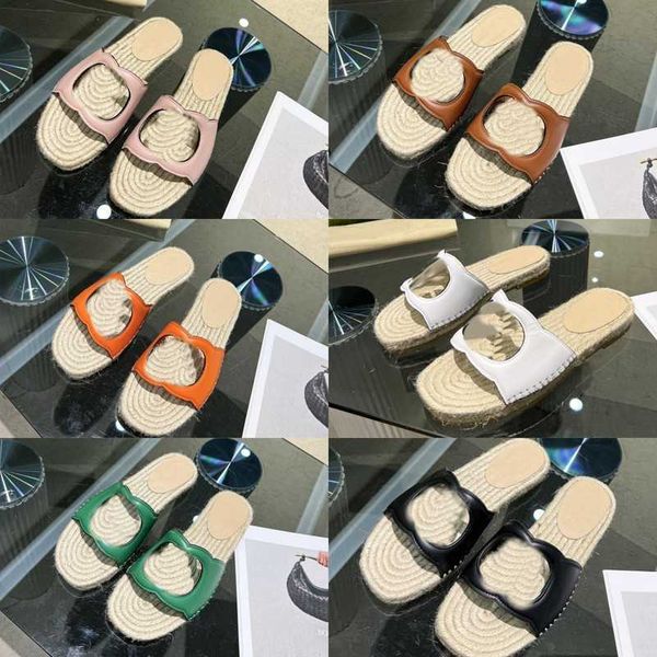 

2023 designer leather slippers women's interlocking g cut-out slides double g hollow straw mules platform slides flat heels logo sandal, Black